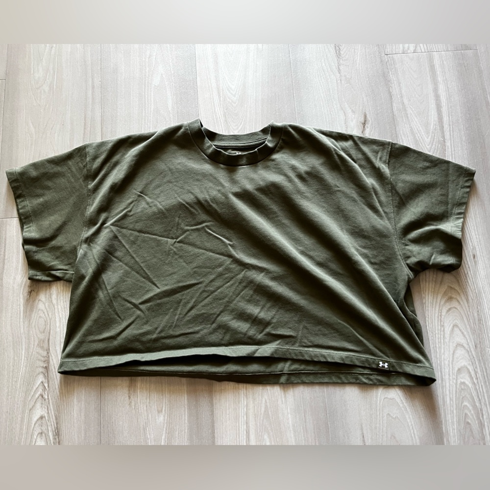 Under Armour crop top